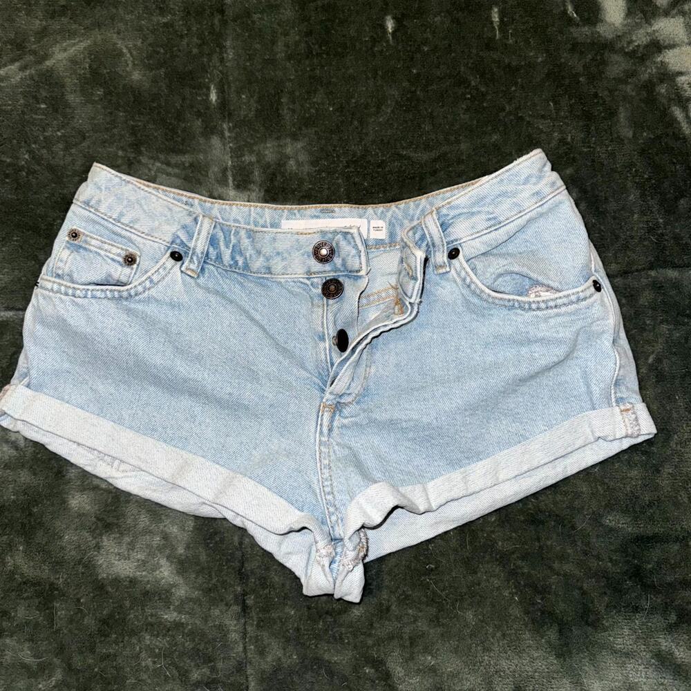Subdued Denim Shorts Women’s 28 Blue Light Wash Cuffed Button‎ Fly Micro Mini